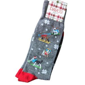 2/$20 - NWT Men's Davco Dogs on Skis Novelty Winter Holiday Socks
